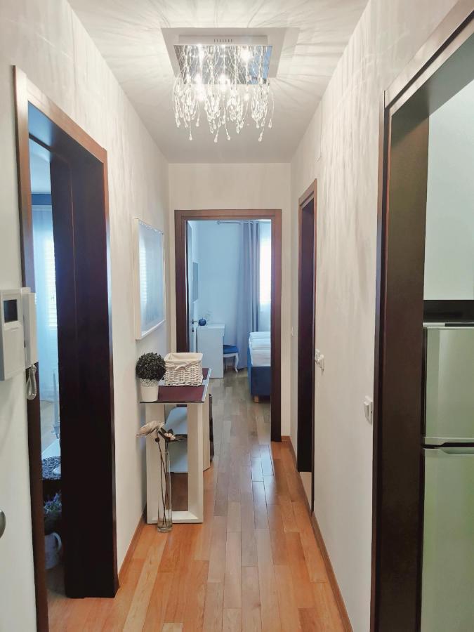 Apartment Ivona Макарска Екстериор снимка